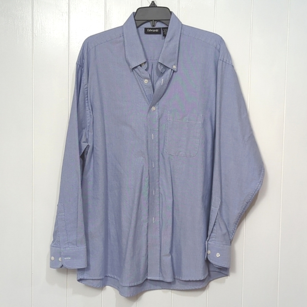 ❤️5/$25 Like New Edwards Button Down Denim Like Pocket Shirt